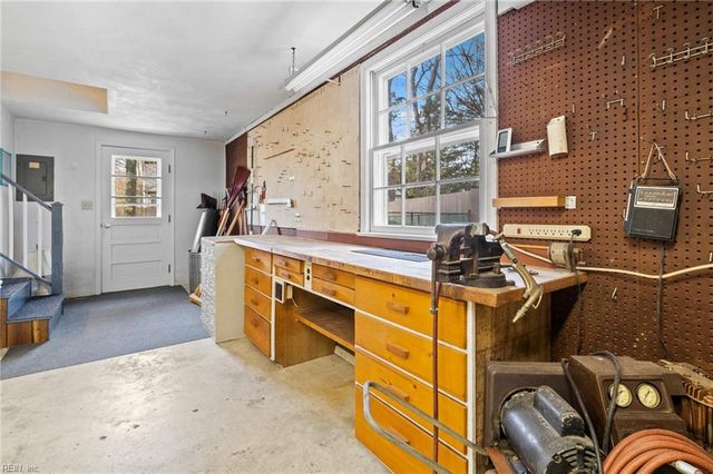 4208 Pineridge CT, Chesapeake, VA 23321