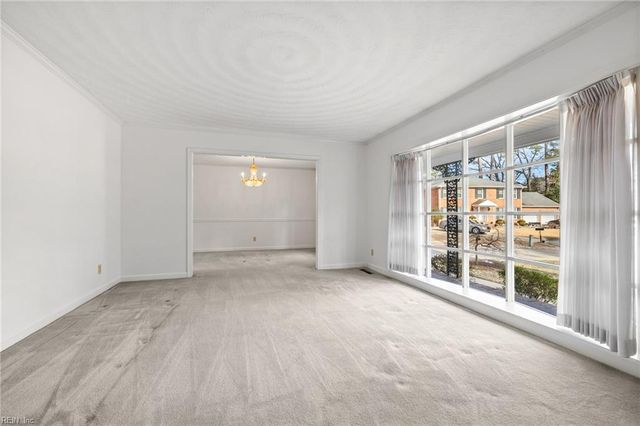 4208 Pineridge CT, Chesapeake, VA 23321