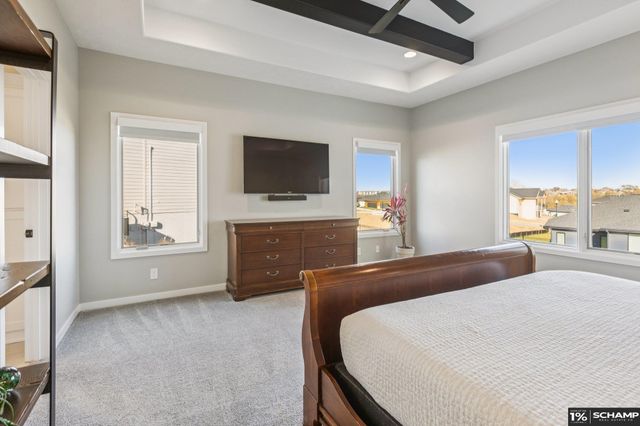 19022 Acorn Drive, Gretna, NE 68028