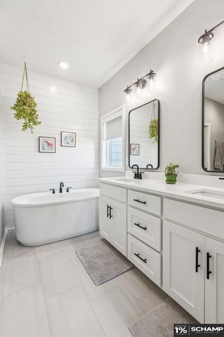 19022 Acorn Drive, Gretna, NE 68028