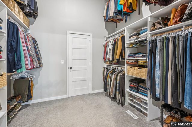 19022 Acorn Drive, Gretna, NE 68028