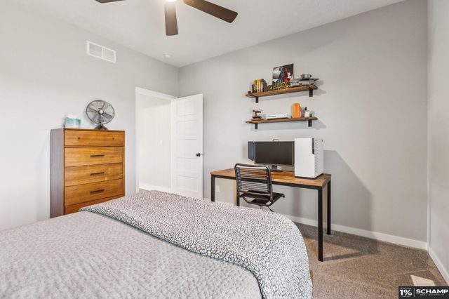 19022 Acorn Drive, Gretna, NE 68028