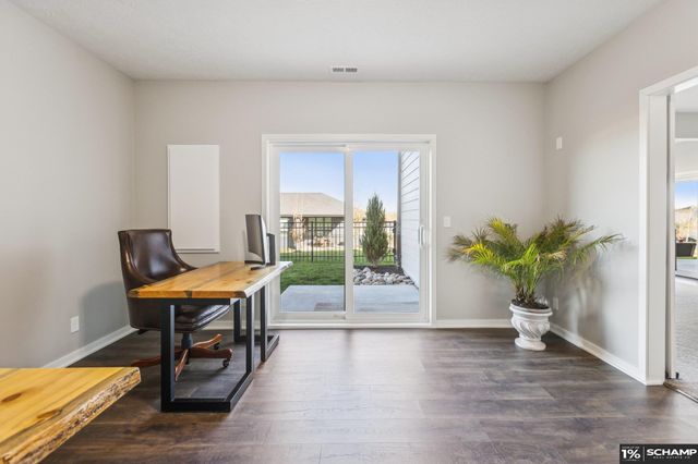 19022 Acorn Drive, Gretna, NE 68028