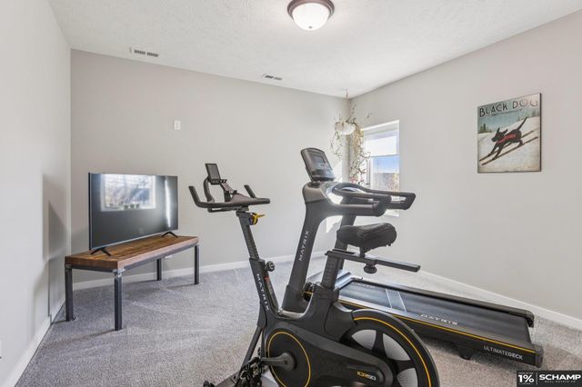 19022 Acorn Drive, Gretna, NE 68028