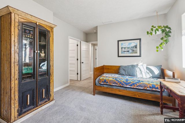 19022 Acorn Drive, Gretna, NE 68028