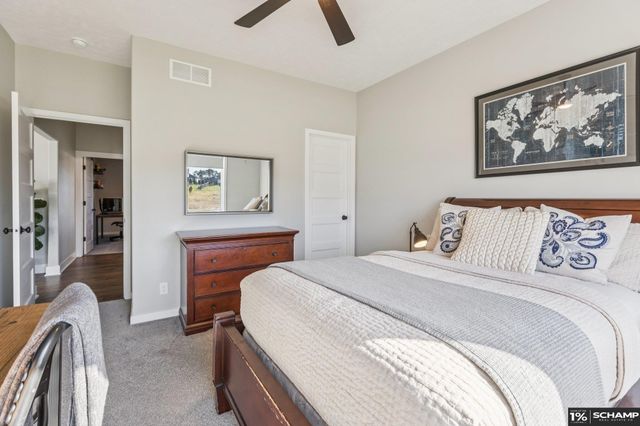 19022 Acorn Drive, Gretna, NE 68028