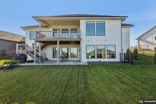 19022 Acorn Drive, Gretna, NE 68028