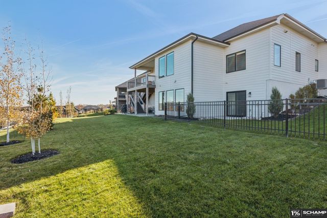 19022 Acorn Drive, Gretna, NE 68028