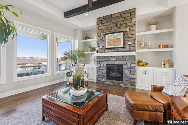 19022 Acorn Drive, Gretna, NE 68028