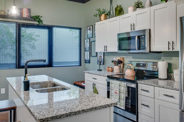293 Plus Park Blvd Unit 218, Nashville, TN 37217