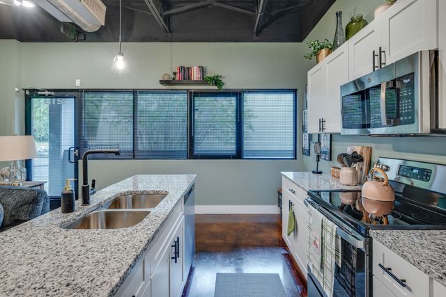 293 Plus Park Blvd Unit 218, Nashville, TN 37217