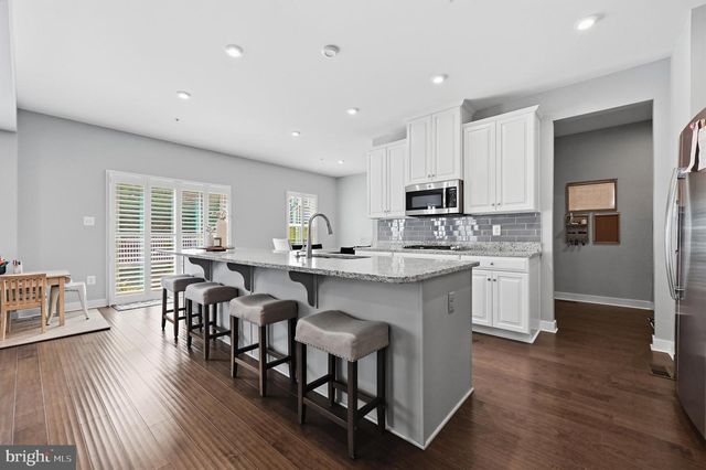 5 DEAN LN, Middletown, MD 21769