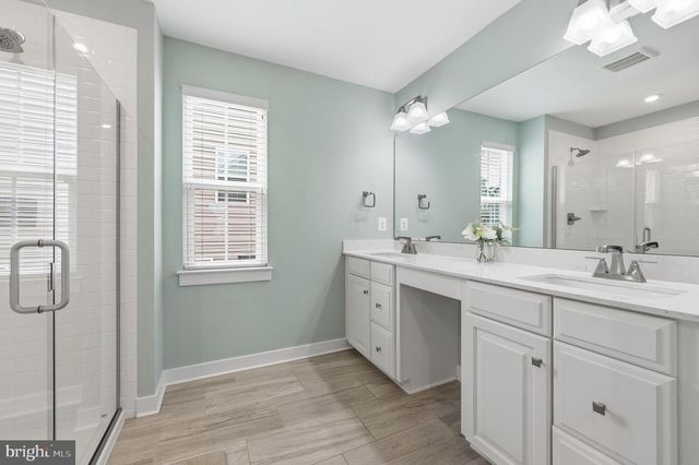 5 DEAN LN, Middletown, MD 21769