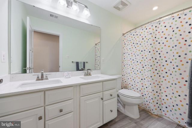5 DEAN LN, Middletown, MD 21769