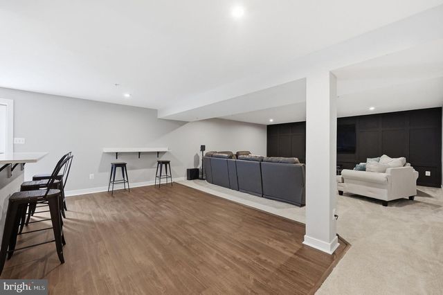 5 DEAN LN, Middletown, MD 21769
