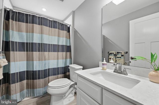 5 DEAN LN, Middletown, MD 21769