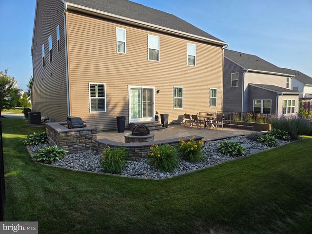 5 DEAN LN, Middletown, MD 21769