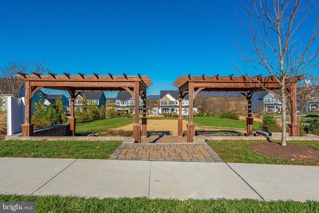 5 DEAN LN, Middletown, MD 21769