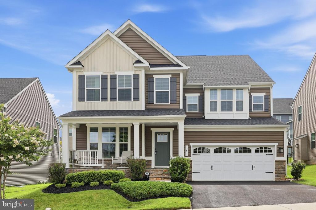 5 DEAN LN, Middletown, MD 21769