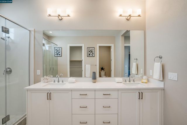 3137 Phoenix Ave, Tracy, CA 95377