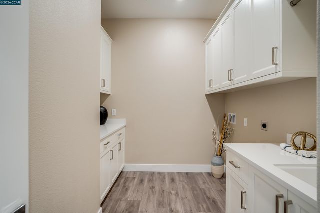 3137 Phoenix Ave, Tracy, CA 95377