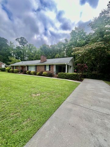 115 Woodlawn Street, Walterboro, SC 29488