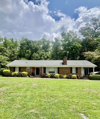 115 Woodlawn Street, Walterboro, SC 29488