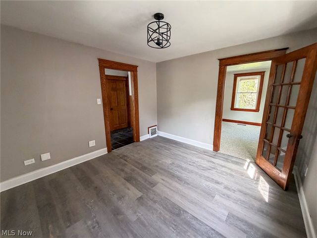 434 Pennsylvania Avenue, Mcdonald, OH 44437