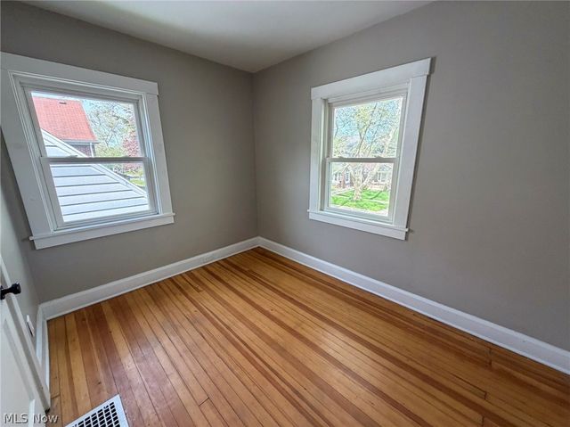 434 Pennsylvania Avenue, Mcdonald, OH 44437