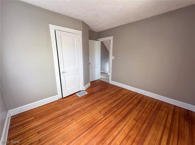 434 Pennsylvania Avenue, Mcdonald, OH 44437