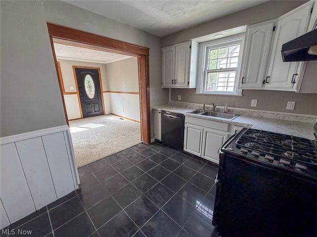 434 Pennsylvania Avenue, Mcdonald, OH 44437