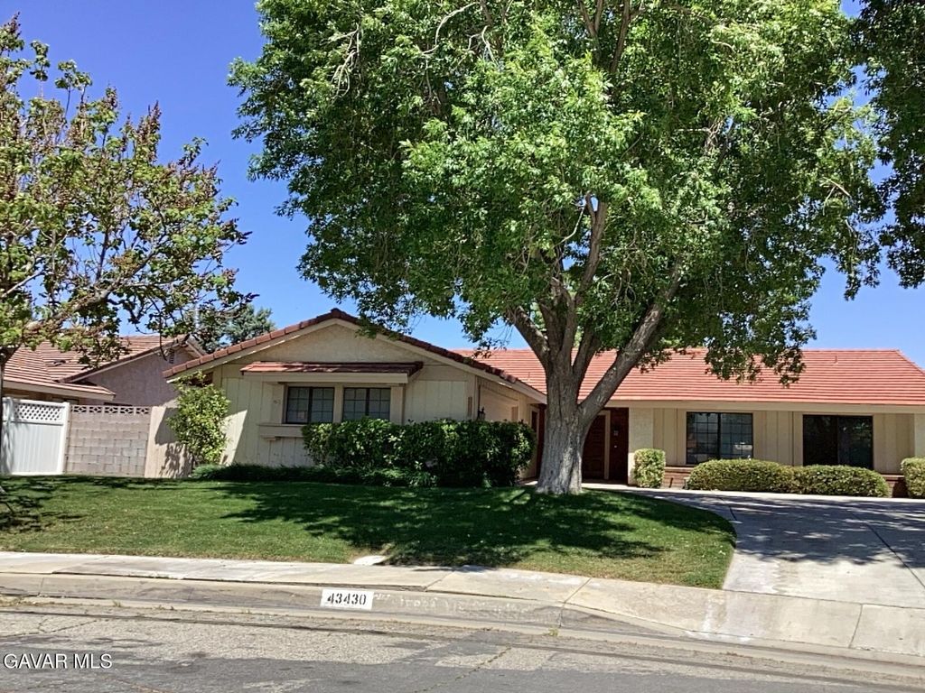 43430 Sierra Vista Drive, Lancaster, CA 93536