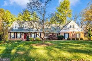 1900 MAPLEWOOD DR, Hagerstown, MD 21740