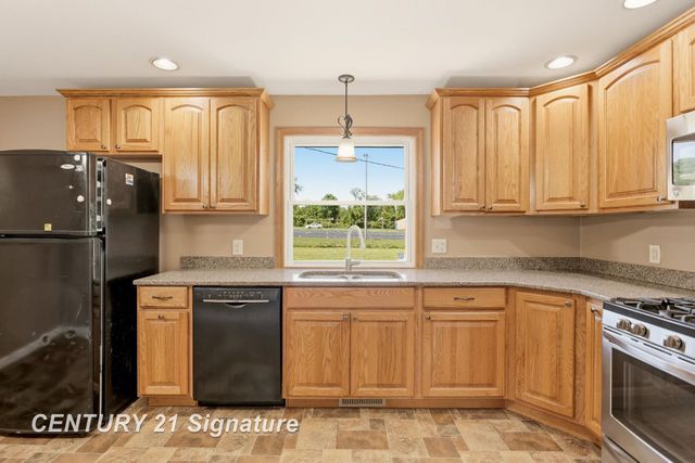 1438 Flanders Drive, Saginaw, MI 48604
