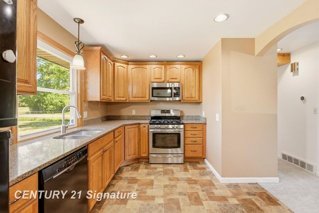 1438 Flanders Drive, Saginaw, MI 48604