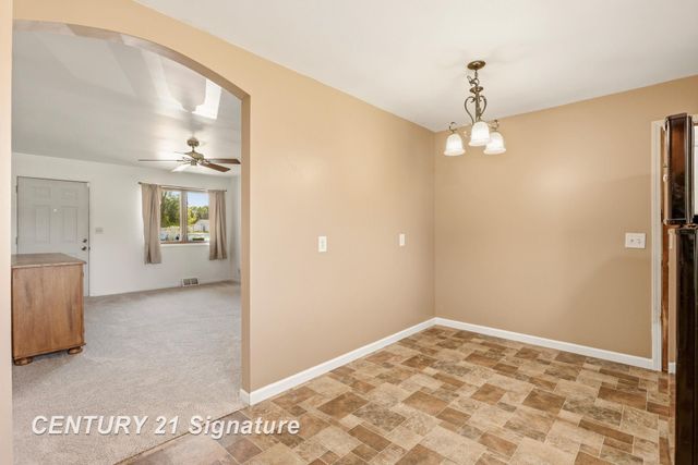 1438 Flanders Drive, Saginaw, MI 48604
