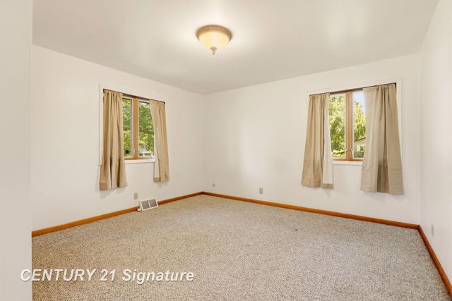 1438 Flanders Drive, Saginaw, MI 48604