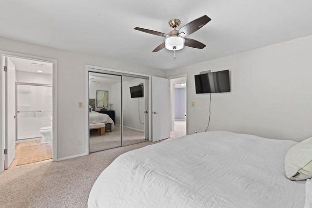 W271N4780 Greenhill COURT, Pewaukee, WI 53072