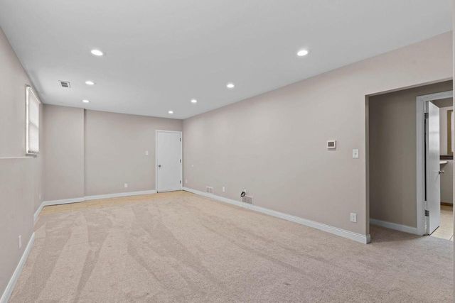 W271N4780 Greenhill COURT, Pewaukee, WI 53072
