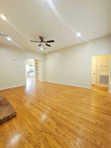 4328 Stone Hollow Way, Fort Worth, TX 76040