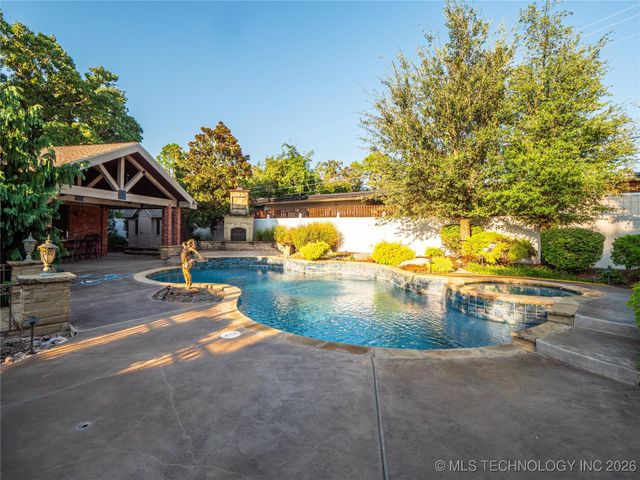 1842 Wood, Mcalester, OK 74501