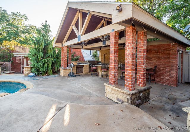 1842 Wood, Mcalester, OK 74501