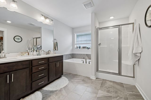 301 Booker Dr, Gallatin, TN 37066