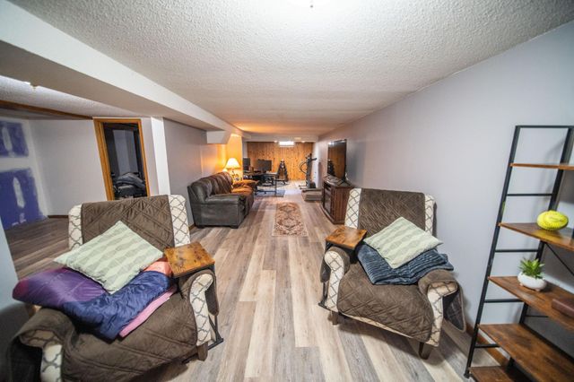 605 5th Avenue NE, Stewartville, MN 55976