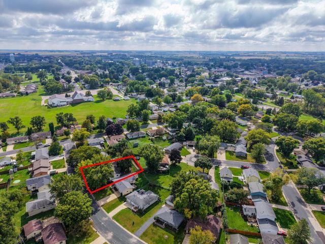 605 5th Avenue NE, Stewartville, MN 55976