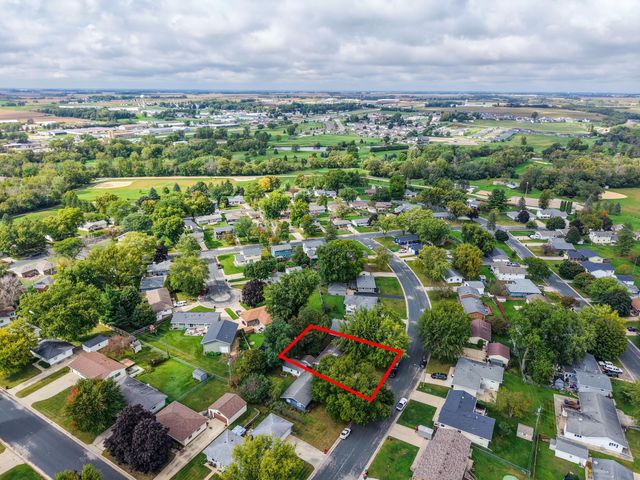 605 5th Avenue NE, Stewartville, MN 55976