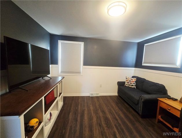 79 Autumnwood Drive, Cheektowaga, NY 14227