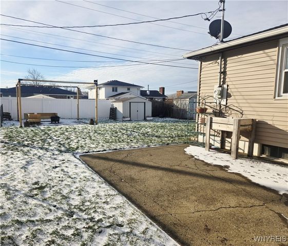 79 Autumnwood Drive, Cheektowaga, NY 14227