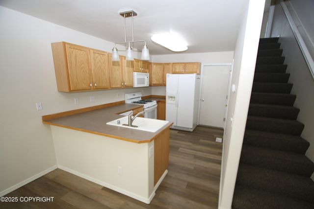 11725 Birch Knoll Loop, Anchorage, AK 99515