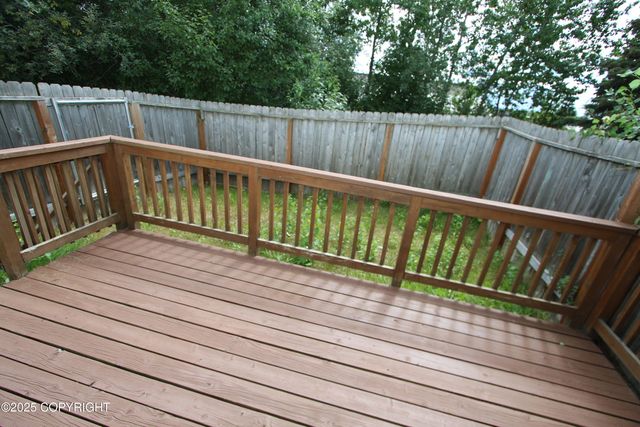 11725 Birch Knoll Loop, Anchorage, AK 99515